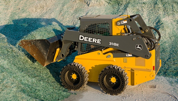 John Deere мини-погрузчик