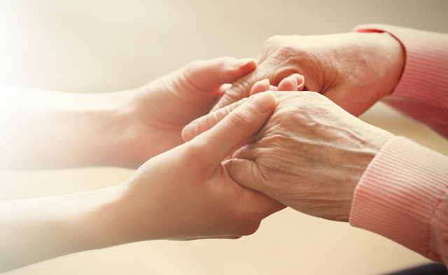 надання першої психологічної допомоги