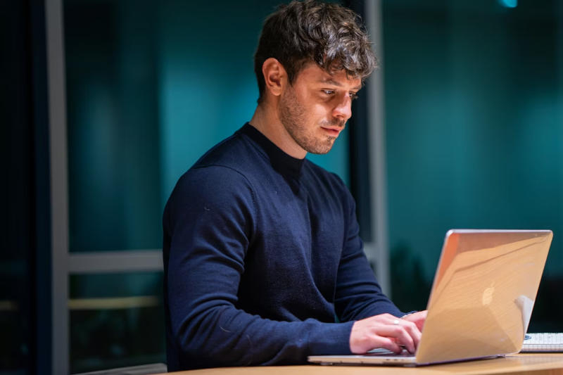 Офісні технології: Christian Velitchkov / unsplash.com