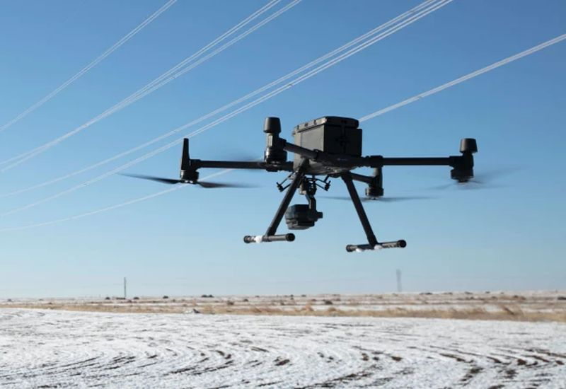 Апарат і дрон: DJI