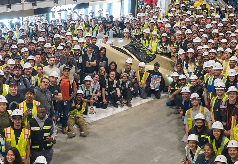 Кабіна Cybercab: Tesla, X