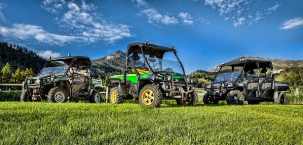Deere&Company Gator