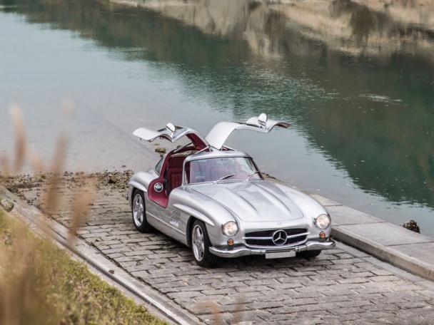 Mercedes-Benz 300SL AMG