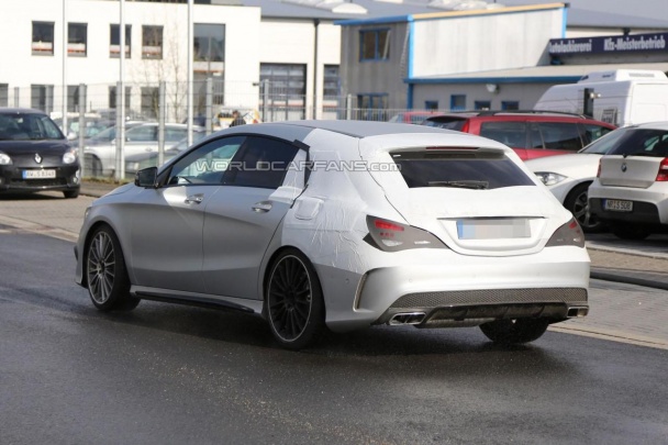 Mercedes-Benz CLA 45 AMG