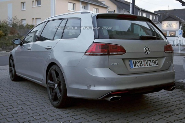 Volkswagen Golf R универсал