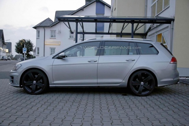 Volkswagen Golf R универсал