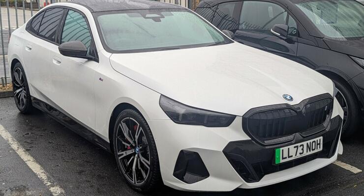 Названо електромобілі, які перевищують заявлений запас ходу