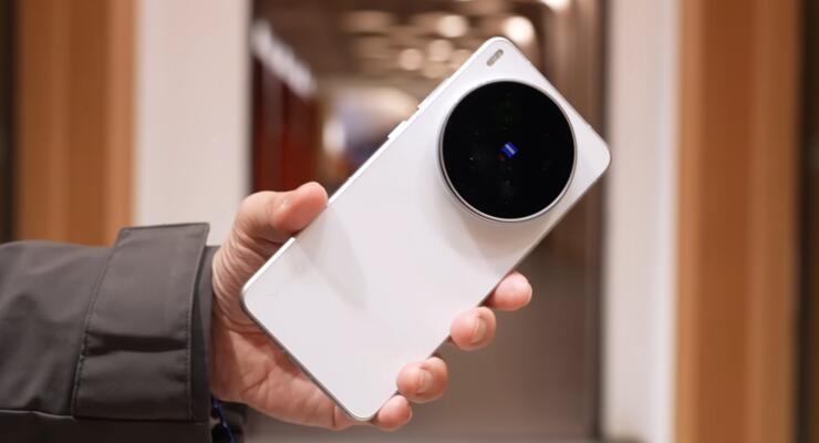 Перше порівняння Vivo X300 Ultra та iPhone 17 Pro Max: несподівані нюанси