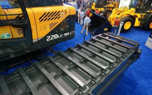 Hyundai R220LC-9A