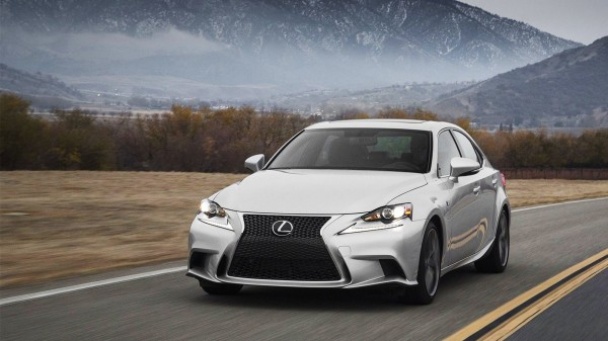 Lexus IS