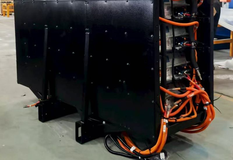 Батареї та акумулятори: Hina Battery