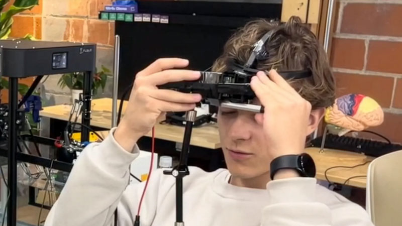 Запахи і нейротехнології: Lev Chizhov