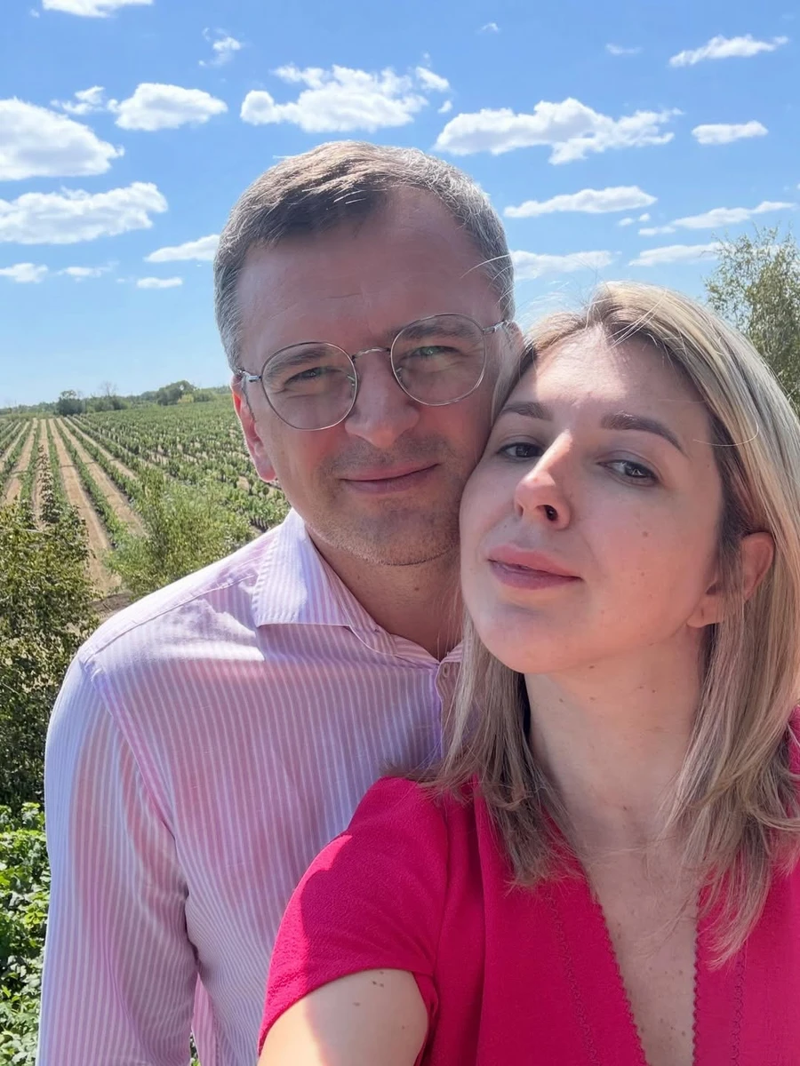 Світлана Павелецька привітала Дмитра Кулеба сонячним фото