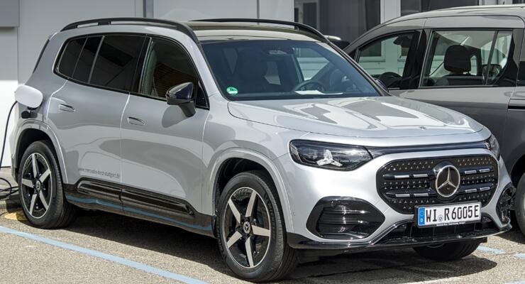 Швидка зарядка та комфорт для всієї родини: Mercedes представив новий GLB