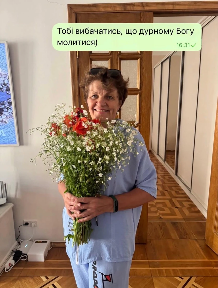 Мама Євгена Клопотенка