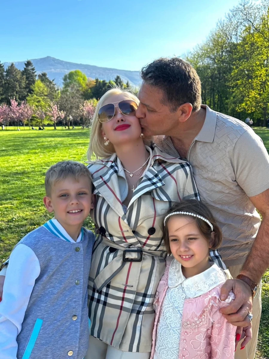 Катерина Бужинська і її родина