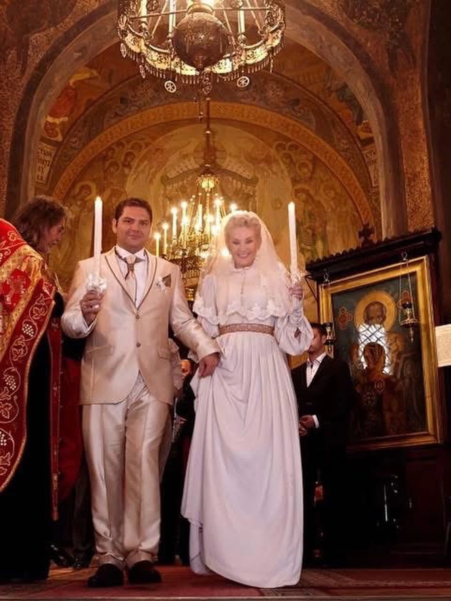 Артистка пригадала своє вінчання з коханим