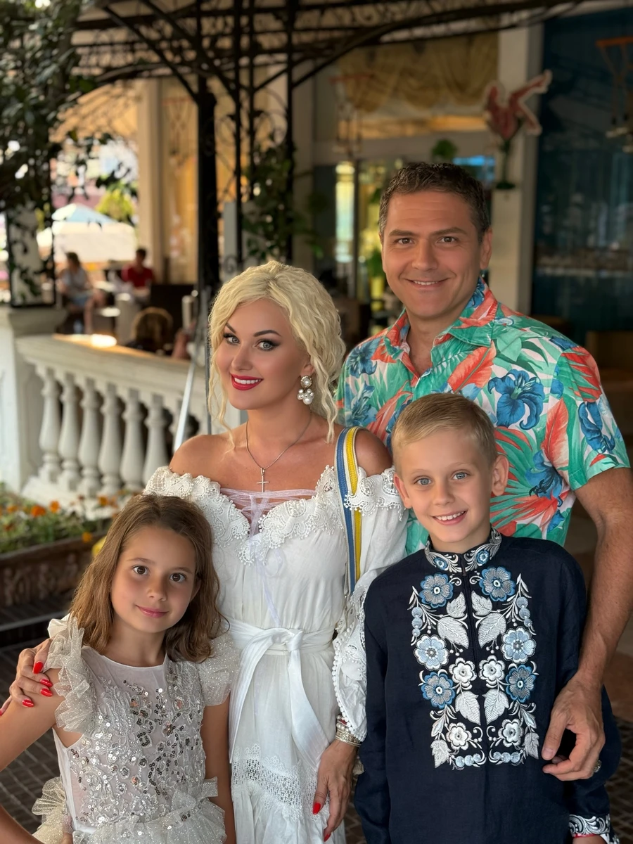 Катерина Бужинська та її діти