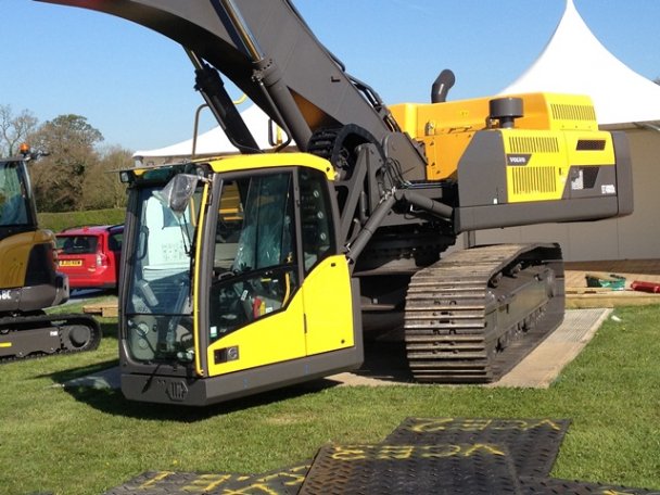 экскаватор Volvo EC480D