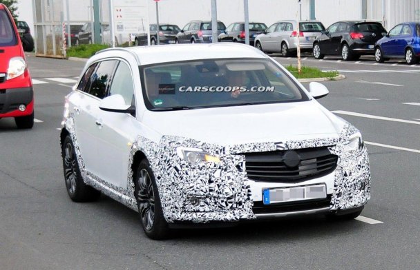 Opel Insignia Cross Four