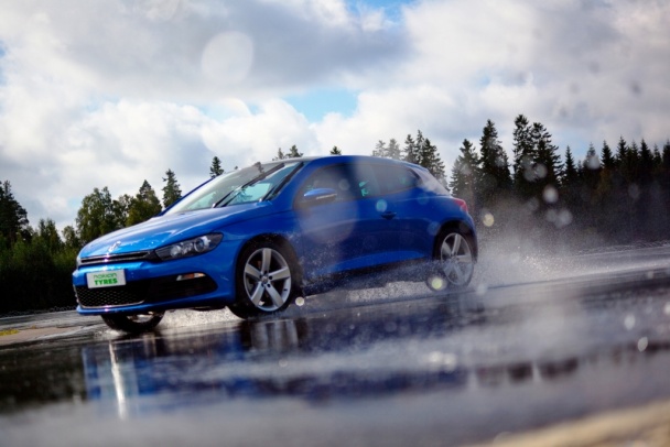 Nokian Hakka Blue_3