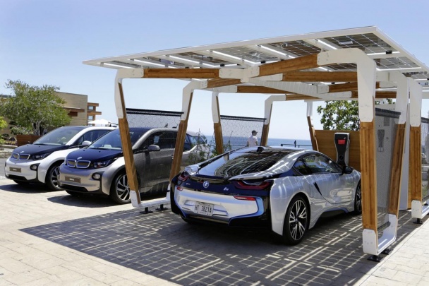 BMW DesignworksUSA