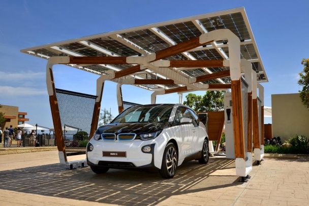 BMW DesignworksUSA