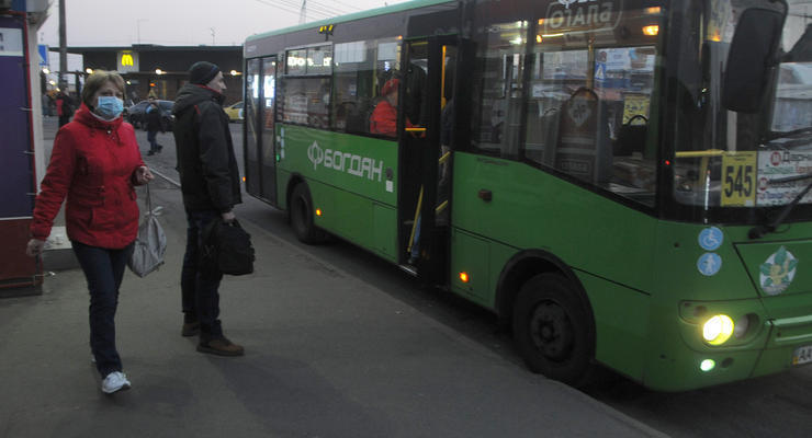 У Києві за роботу на "Богданах" у перевізника відкликали ліцензію