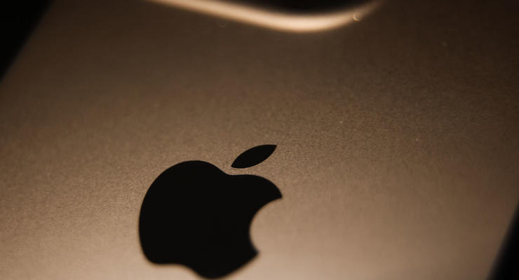 Стало відомо, чим перший складаний iPhone переплюне конкурентів