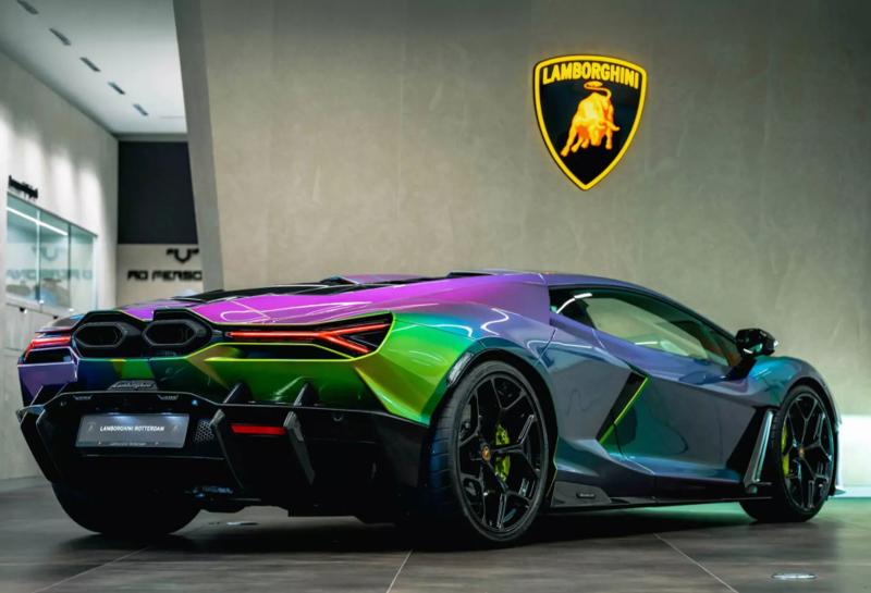 Lamborghini Revuelto / Сarscoops