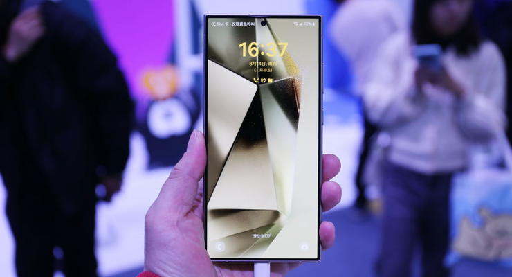 Які планшети та смартфони Samsung будуть оновлюватися 7 років: список
