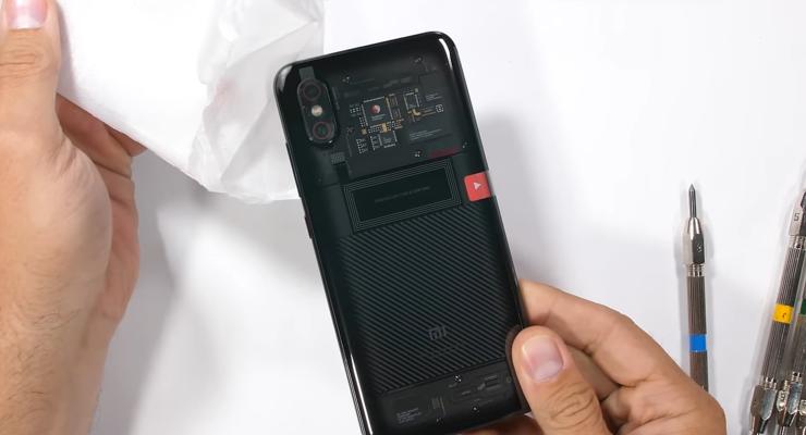 Xiaomi думає випустити прозорий смартфон