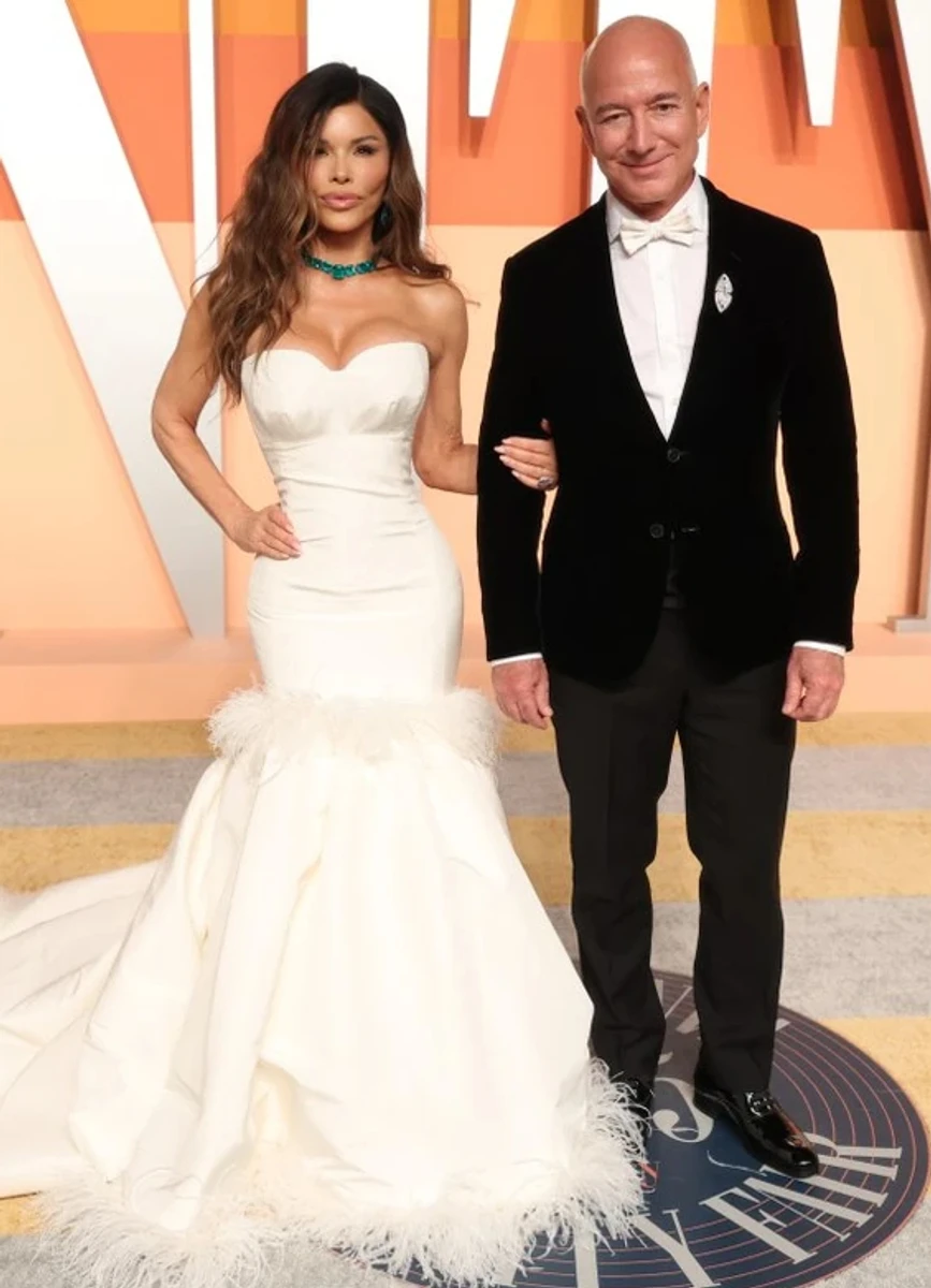 Джефф Безос заплатив мільйони доларів, щоб прийти на  Met Gala