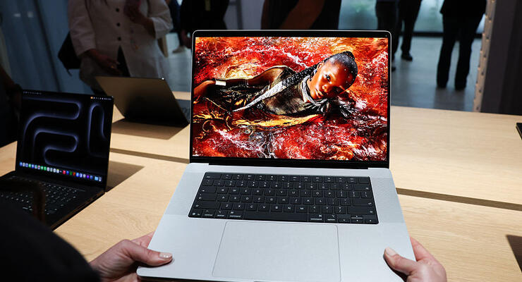 Несподіванка при відкритті: MacBook Pro M5 перестав працювати майже відразу після покупки