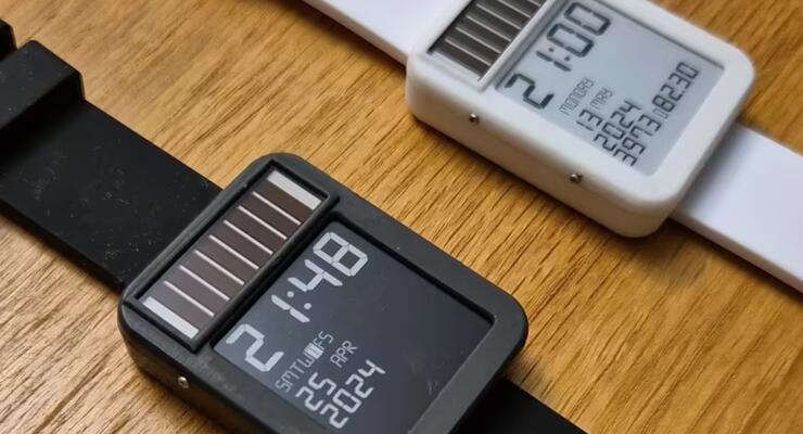 Цей незвичайний годинник потрібно зібрати самому: LightInk отримав сонячну панель та E Ink