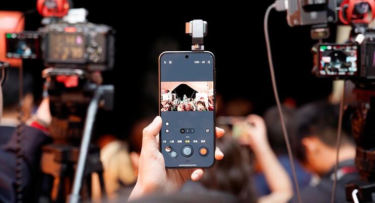 Honor продемонструвала в Каннах смартфон із функціями професійної кінозйомки