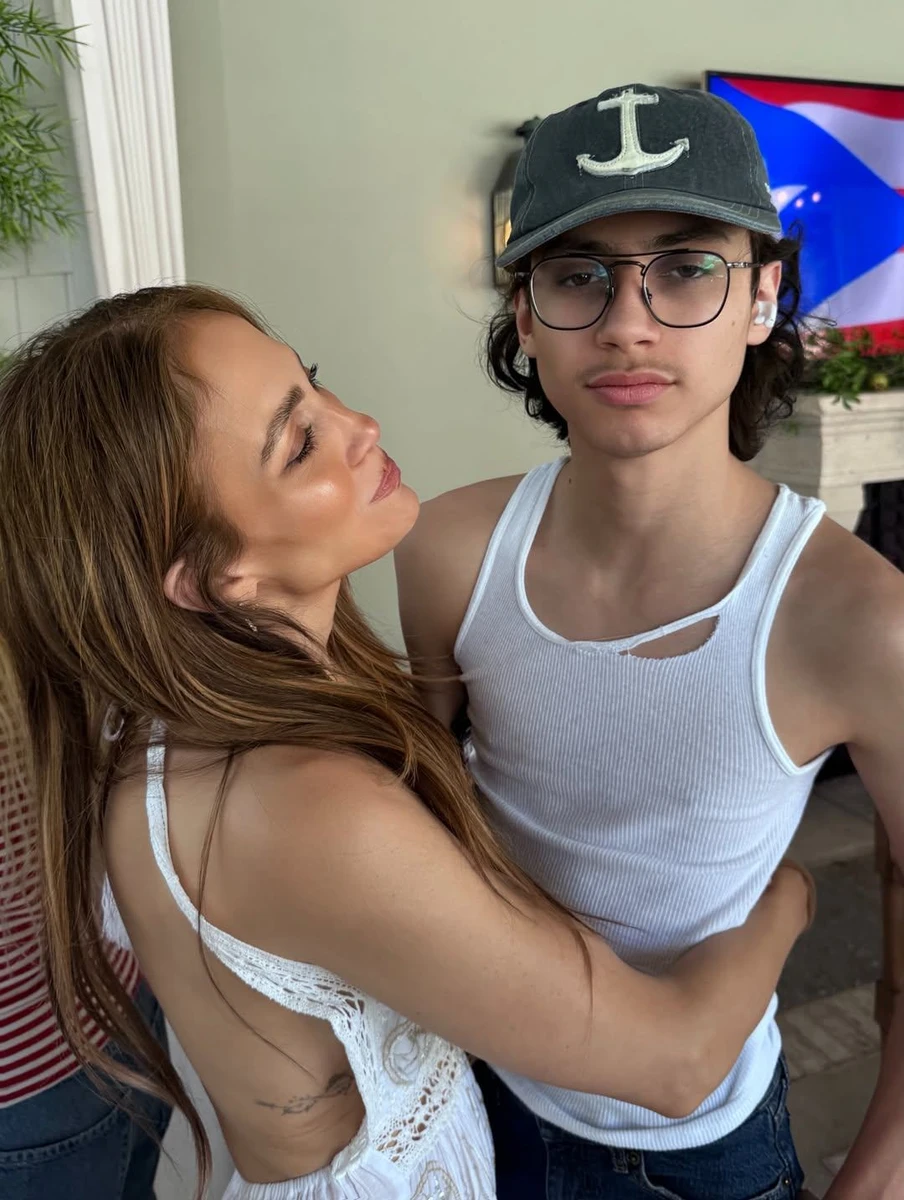 Дженніфер Лопес і її син