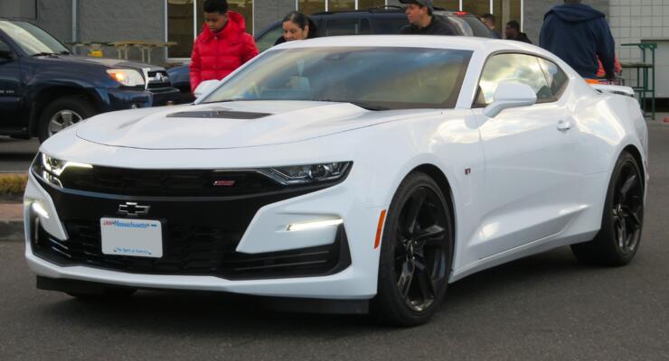 Chevrolet готує повернення Camaro: легендарне купе знову в грі