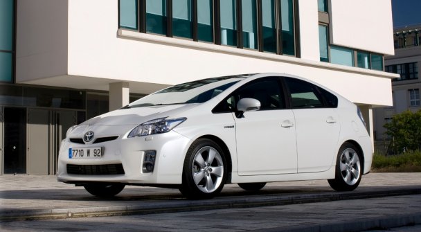 Toyota Prius и Lexus