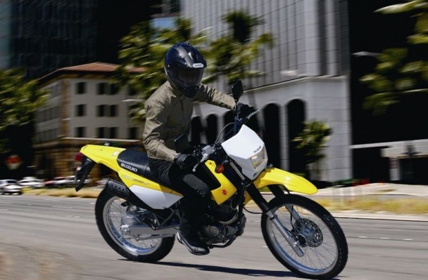 Suzuki DR200S