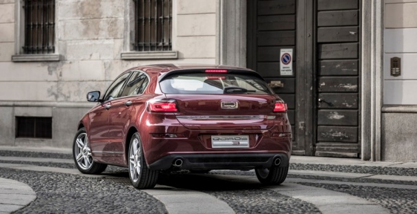Qoros 3 Hatch