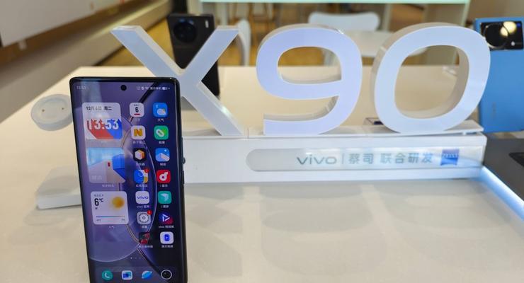 З'явилися офіційні фото смартфонів Vivo X90S і iQOO 11S