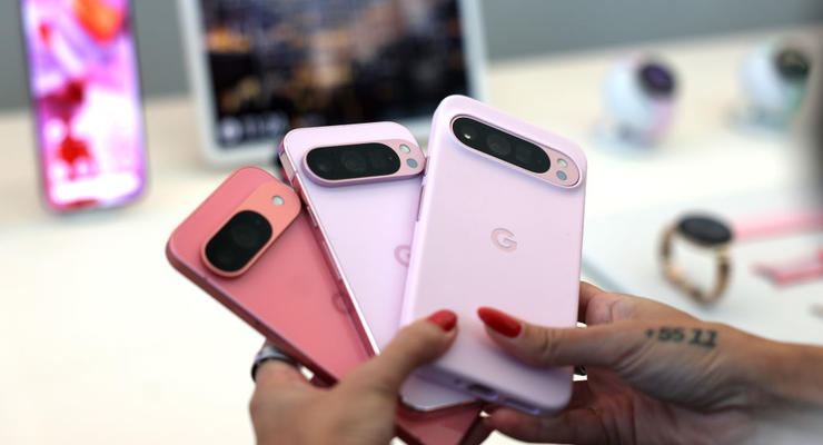 Живі фото Google Pixel 10 вже у нас: коли вийдуть смартфони