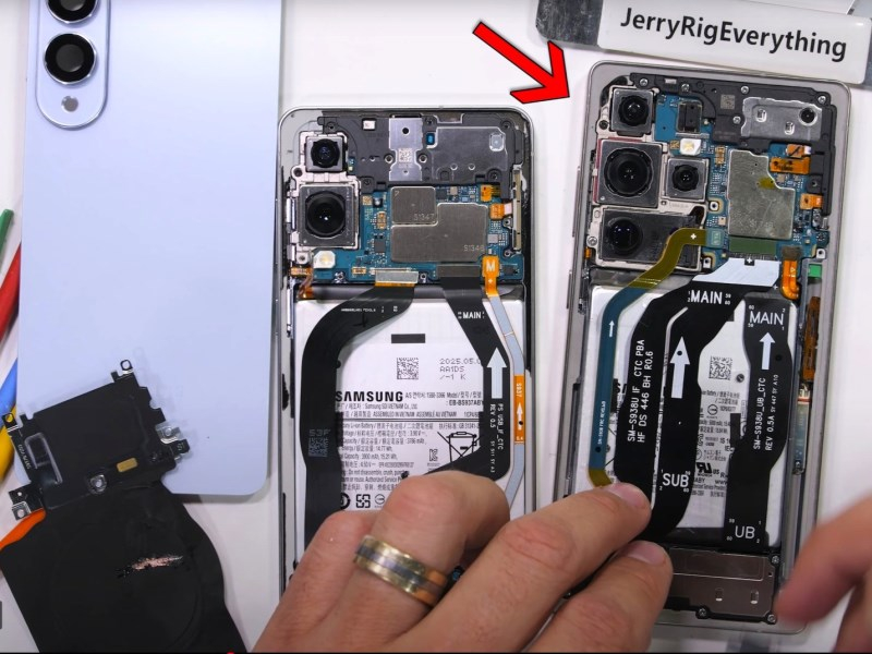 Источник изображений: JerryRigEverything / YouTube