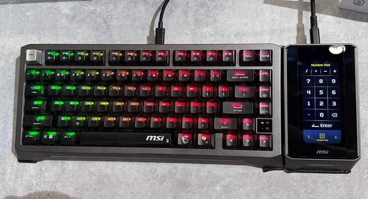 Клавіатура майбутнього: MSI представила модель з екраном та відсіком для M.2 SSD