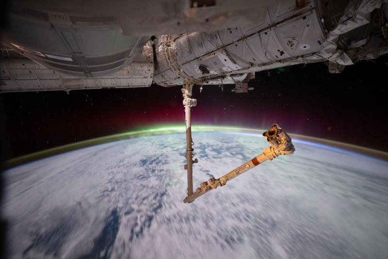Канадський маніпулятор: nasa.gov