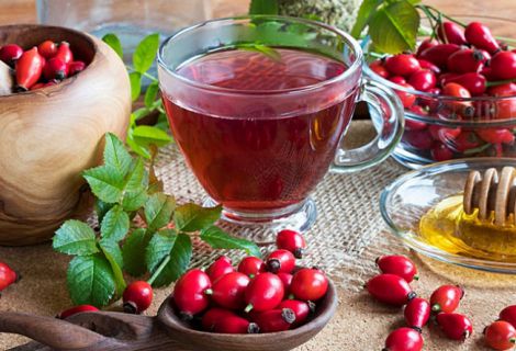 У яких продуктах найбільше вітаміну С шипшина