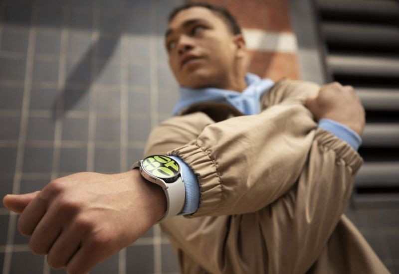 Swatch і Samsung Electronics