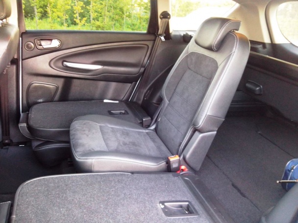 Ford S-Max_11