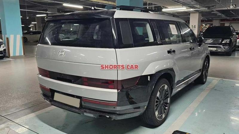 Shorts Car